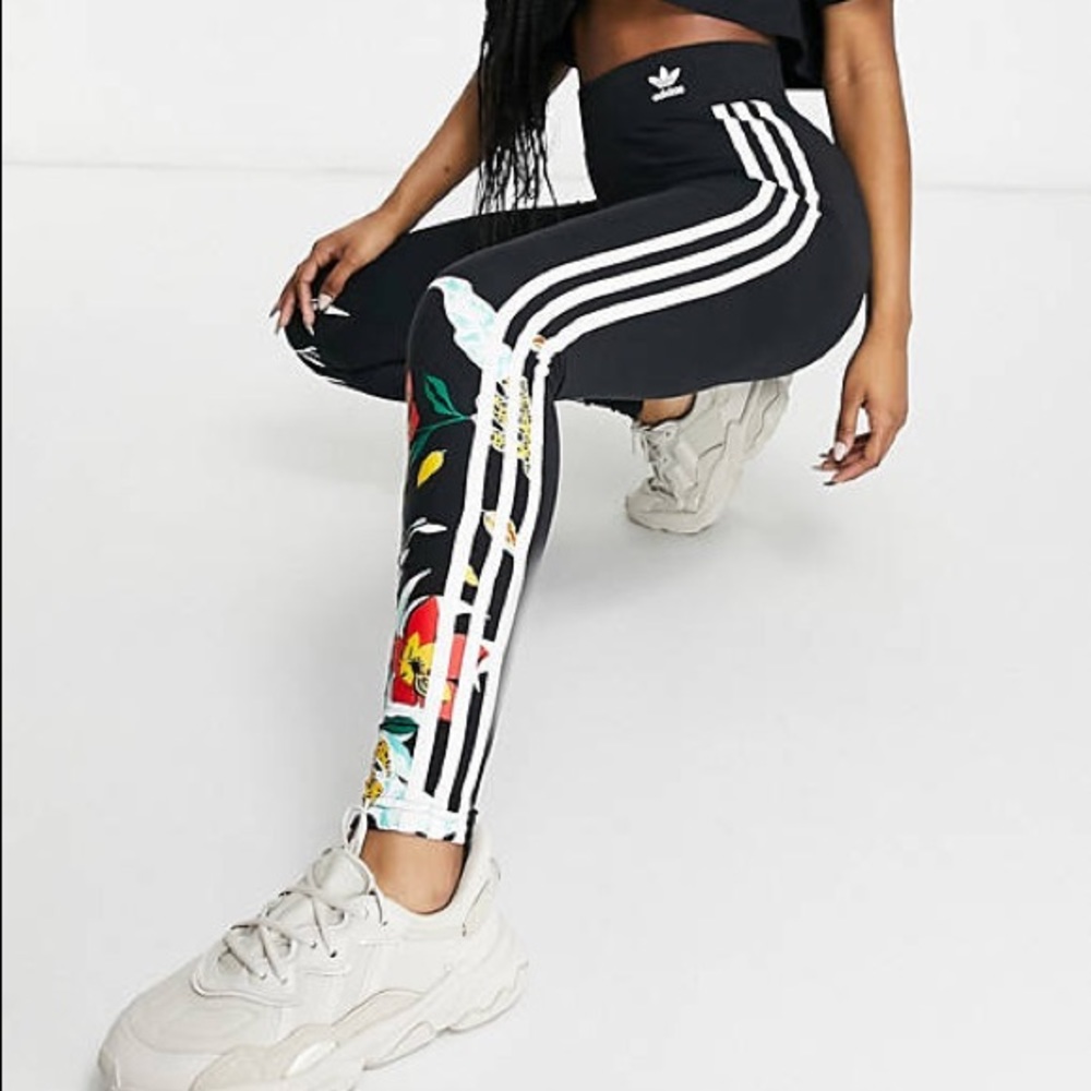 COPY - NWT adidas limited HER Studio London tropical flower + black/white strip…